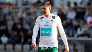 Kristian Kojolas IFK Mariehamn har förnyats kraftigt till den här säsongen. Kristian Kojola i IFK Mariehamns tröja