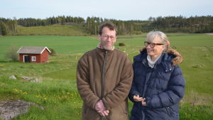 Martin och Stina Ericsson upprätthåller Uppgårds fotisgolf. Martin och Stina Ericsson på Uppgårds fotisgolf.