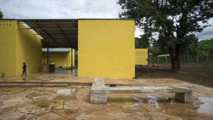 Skyddshemmet KIWECO i Tanzania är planerat av Hollmén Sandman Reuter Architects. Skyddshuset KWIECO i Moshi, Tanzania.