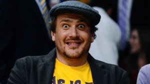 Skådespelaren Jason Segel har har en pappakropp. Skådespelaren Jason Segal.