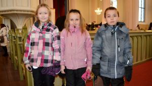 Sofia, Bea och Maxim från Generalshagens skola. Eleverna Sofia, Bea och Maxim från Generalhagens skola i Lovisa.