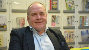 Rektor Boris Ståhl tror att det koncept som ingår i YA:s hybridmodell med varierande distans- och närstudier kommer att fortsätta också efter att pandemin är över. Boris Ståhl, rektor på Yrkesakademin i Österbotten.