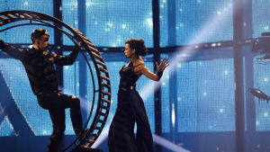 Ukrainas Mariya Jaremtjuk och "hamsterhjulet". Ukrainas Mariya Yaremchuk på Eurovisionsscenen.