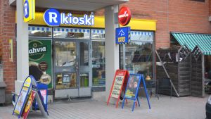 R-kiosken i Söderkulla kan bli ett alternativ för de kunder som tidigare skött ärenden i Nickby. R-kiosken i Söderkulla i Sibbo