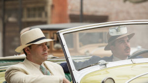 Varthän? Ben Affleck har svårt att hitta rätt tonfall för sin huvudroll i Live by Night. Sammanbitna gangsterbossar on the move i gul bil.