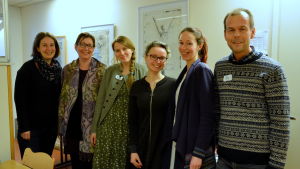 Mia Ehrnström-Fuentes, Ulrica Taylor, Anna Jungarå, Pia Smeds, Charlotta Asplund och Kaj Löfvik deltog i en grundkurs i omställningens principer. Mia Ehrnström-Fuentes, Ulrica Taylor, Anna Jungarå, Pia Smeds, Charlotta Asplund och Kaj Löfvik deltog i en grundkurs i omställningens principer.