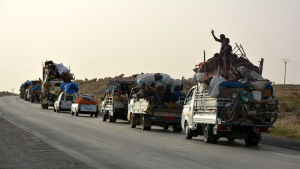 Omkring 200 000 civila har flytt undan striderna kring Raqqa under de senaste veckorna Omkring 200 000 civila har flytt undan striderna kring Raqqa under de senaste veckorna