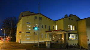 Sedan 2008 har Åbolands sjukhus planerat att utvidga och modernisera sjukhuset, men nu blev det stopp. Åbolands sjukhus i Åbo