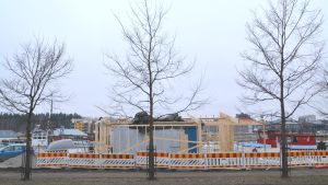 En ny sommarrestaurang tar form. restaurangbygge på västra åstranden 31.03.16