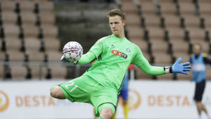 Förstamålvakten Thomas Dähne är troligen tillbaka mellan HJK:s stolpar på söndag. Thomas Dähne, HJK, 2016.