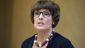 Anne Berner Kommunikationsminister Anne Berner (C) höll presskonferens den 9 augusti 2017.