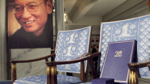 Liu Xiaobo kunde inte närvara på prisceremonin år 2010 eftersom han satt i fängelset i Kina. Liu Xiaobos vann Nobels fredspris 2010.