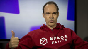 Peter Vesterbacka har jobbat som affärsutvecklare på Rovio men är numera varumärkesdirektör på spelföretaget Lightneer. peter vesterbacka kova talous ohjelmassa