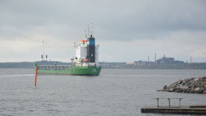 Det nästsista fartyget lämnar Lappvik hamn på fredagen. SSAB:s hamn i Lappvik stängs.