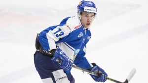 Miska Siikonen är en defensivt lagd center. Miska Siikonen är en defensivt lagd center.