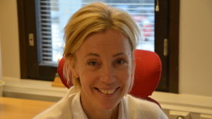 Liliane Kjellman vill inte ta ställning till exakt var gränsen för hur många elever Åbo kan ta emot från kranskommunerna, kommer emot. Liliane Kjellman