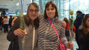 Merja presenterade modellerna och Jenny gick på catwalken. Kårkulla bjöd på modevisning i Skanssi