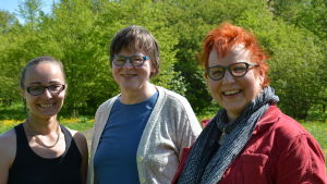 Marleena Hagner, Irma Saloniemi och Marjo Helander forskar i glyfosat. Gruppbild av forskarna Marleena Hagner, Irma Saloniemi och Marjo Helander.