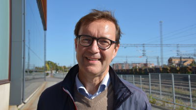 ansluta sig till professor
