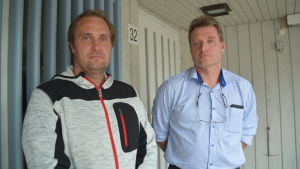 Byggarna Patric Fagerström och Jerker Fagerholm har kritiserat Raseborgs byggnadstillsyn. Patric Fagerström och Jerker Fagerholm.