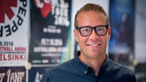 Zachris Sundell är huvudpromotor på Live Nation i Finland Live Nations vd Zachris Sundell