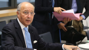 Frankrikes utrikesminister Laurent Fabius kommer att ha en nyckelroll i förhandlingarna Frankrikes utrikesminister Laurent Fabius i förberedelser inför Parismötet