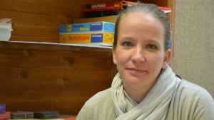 Sini-Tuulia Numminen tycker att det skulle vara synd att inte utnyttja den kunskap som nu finns på Kimitoön. Sini-Tuulia Numminen, flyktingkoordinator i Kimitoön.
