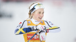 Stina Nilsson besegrade Johaug i slutspurten. Stina Nilsson, Ruka 2016.