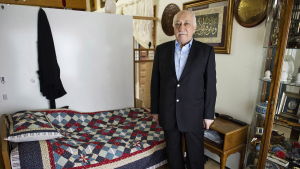 Turkiet vill ha den religiösa ledaren Fethullah Gülen utlämnad från USA där han har levt i exil i delstaten Pennsylvania sedan år 1999 Turkiet vill ha den religiösa ledaren Fethullah Gülen utlämnad från USA där han har levt i exil i delstaten Pennsylvania sedan år 1999
