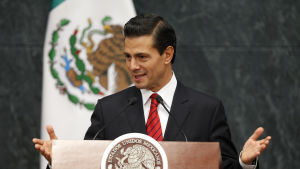 Mexikos strax avgående president Enrique Peña Nieto. Mexikos president Enrique Peña Nieto säger att han vill förhandla om alla tvistefrågor med USA. Peña Nieto talade till diplomater i presidentens palats Los Pinos, i Mexico city