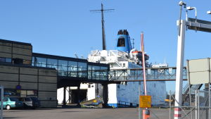 Spelarna stoppades på tullområdet i terminalen. Wasa Express i hamnen i Vasa.