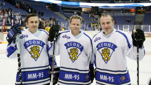Knatte, Fnatte och Tjatte har blivit vuxna. Ville Peltonen, Saku Koivu och Jere Lehtinen.