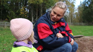Annika Eriksson är föreståndare för Kyrkslätts äldsta daghem. Annika Eriksson, föreståndare för Jorvas barnträdgård