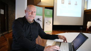 Juha Kuusalan mukaan Verohallinto on onnistunut torjumaan petokset varsin hyvin. Juha Kuusala tutkii yritysten ALV-verohuijauksia.