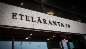 Hanna Laurén på Finlands Näringsliv EK säger att avtalet är viktigt för finländska företag. Södra kajen 10