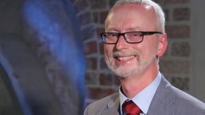 professori Dick Harrison