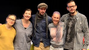 Saara Törmä, Kaija Kärkinen, Jaako Hurme, Clarissa och Rauli Eskolin. Finlands jury i Eurovisionen 2014.