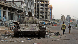 Många jemenitiska städer är sönderbombade på grund av inbördeskriget Aden 19.08.2015