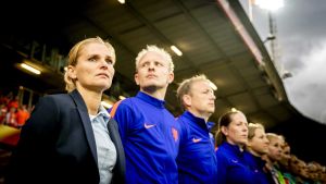 Sarina Wiegman-Glotzbach leder Hollands damlandslag. Sarina Wiegman-Glotzbach leder Hollands damlandslag.
