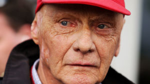 Mercedesordförande Niki Lauda vet exakt hur farlig en F1-deltävling kan vara. Niki Lauda, 2016.