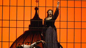 Sopraano Päivi Nisula Puccinin Tosca-oopperan pääroolissa Suomen kansallisoopperassa 2008.