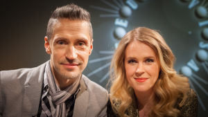 Janne Engblom och Hannah Norrena gillar Eurovisionen. Janne Engblom och Hannah Norrena.