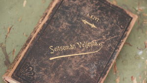 Romanen Seitsemän veljestä utgavs första gången år 1870. Seitsemän veljestä från utgivningsåret 1870.