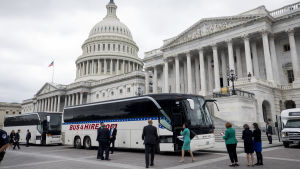 Senatorerna bussades till Vita huset den 26 april 2017 för en genomgång av Nordkorea-hotet.