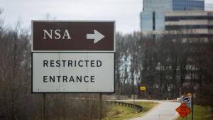 USA:s nationella säkerhetsmyndighet NSA vägrar att kommentera Shadow Brokers avslöjanden I USA har den nationella säkerhetsmyndigheten, NSA, åtminstone tillfälligt förlorat sin rätt att massregistrera teleuppgifter.