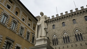 Banca Monte dei Paschi di Sienas huvudkontor i Siena i Italien. Banca Monte dei Paschi di Sienas huvudkontor i Siena i Italien.