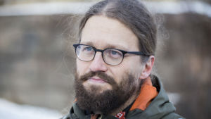 Otso Kivekäs (Gröna) tror inte att broprojektet är realistiskt. Otso Kivekäs haastateltavana 3.1.2016