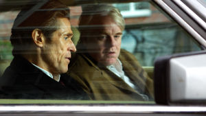 A Most Wanted Man: Willem Dafoe ja Philip Seymour Hoffman. Willem Dafoe ja Philip Seymour Hoffman. Kuva Anton Corbijnin elokuvasta A Most Wanted Man.