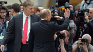 Dmitrij Peskov tillsammans med Rysslands president Vladimir Putin. Dmitri Peskov och Vladimir Putin.
