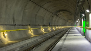 Bild av tunneln i Erstfeld i den norra ändan av banavsnittet under Sankt Gotthardsmassivet